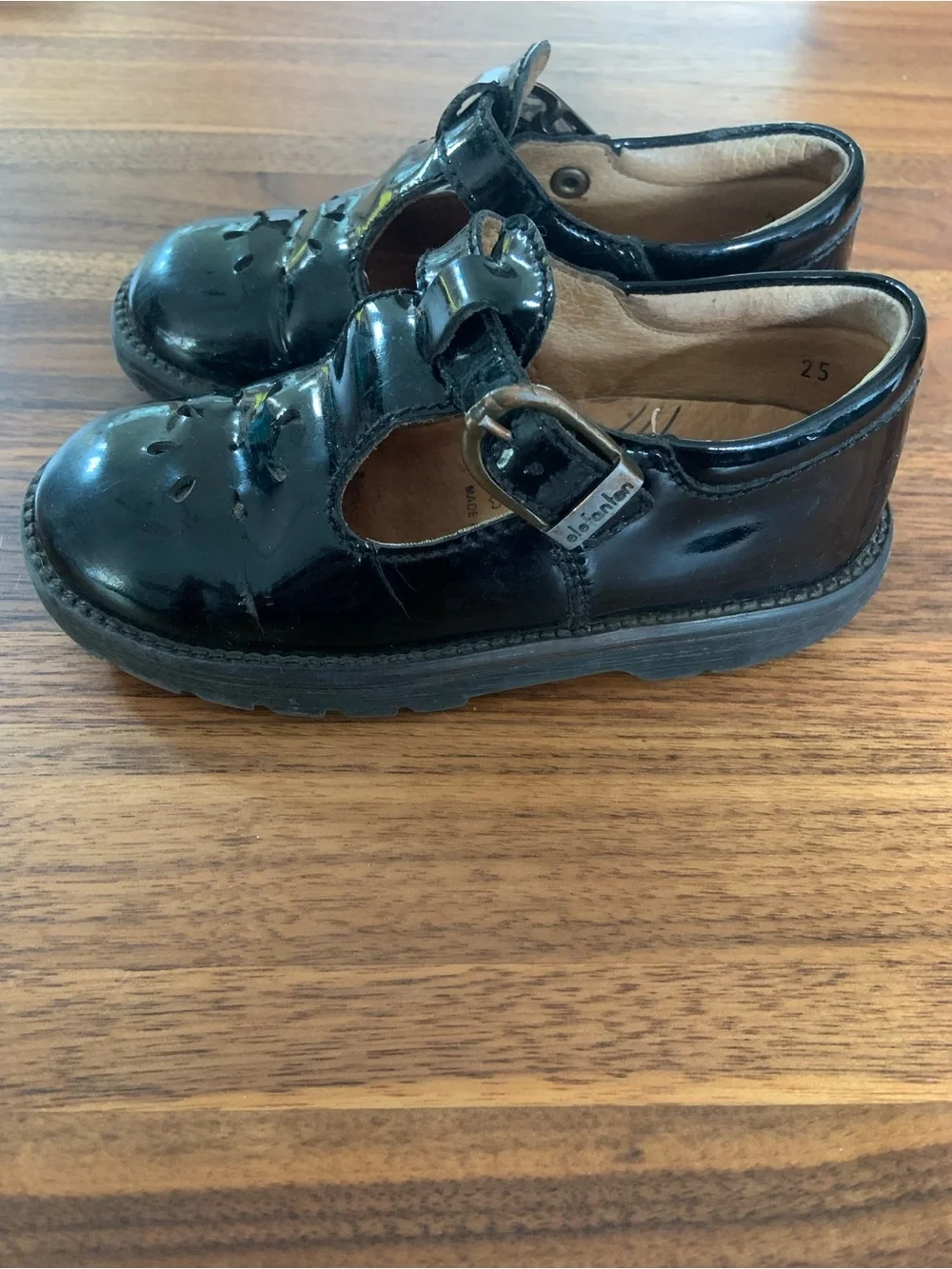 Vintage Elefanten Kids Black Patent Leather T-Strap Mary Jane Shoes - Sz 8.5